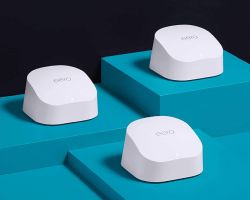 3er-Pack Eeero-6 Dualband Mesh Wi-Fi-6-System mit Zigbee Smart Home-Hub für 169,99€